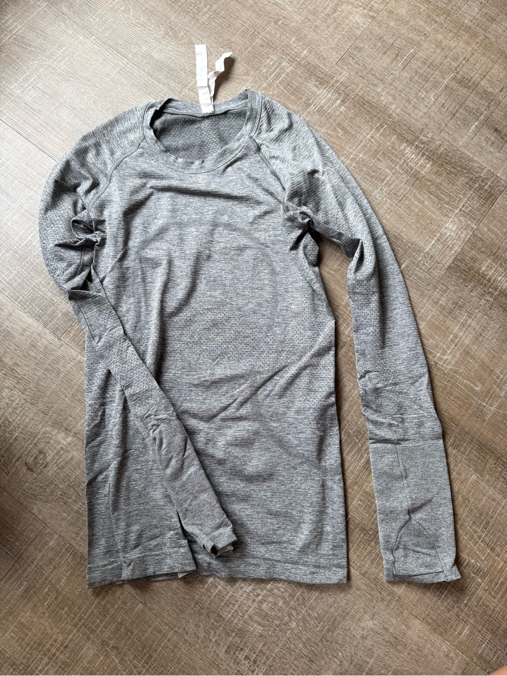 lululemon Women's Swiftly Tech Long Sleeve in Heather Gray